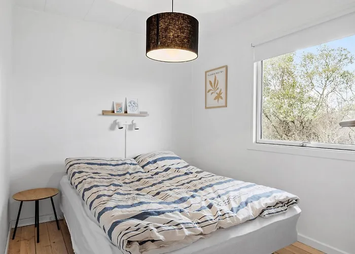 Дом отдыха 2 Bedroom Awesome In