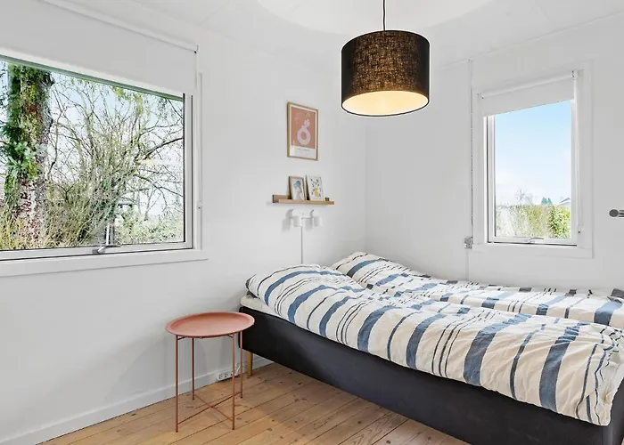 Дом отдыха 2 Bedroom Awesome In