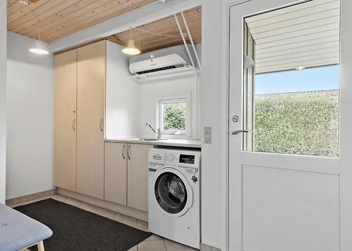 2 Bedroom Awesome In Дом отдыха *